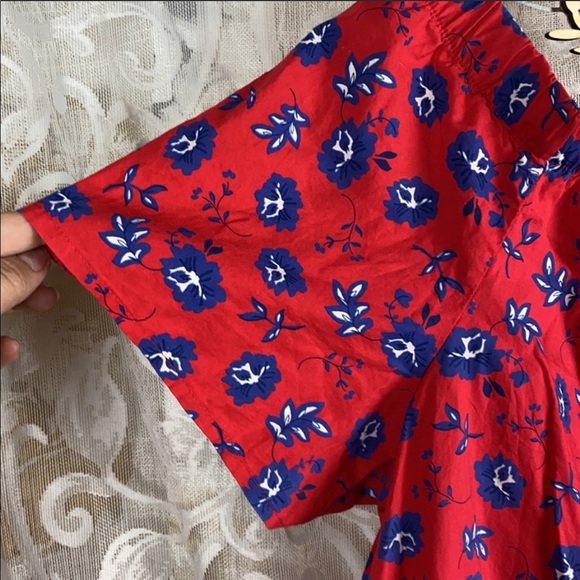 Banana Republic - Off Shoulder Top - Picture 3 of 4